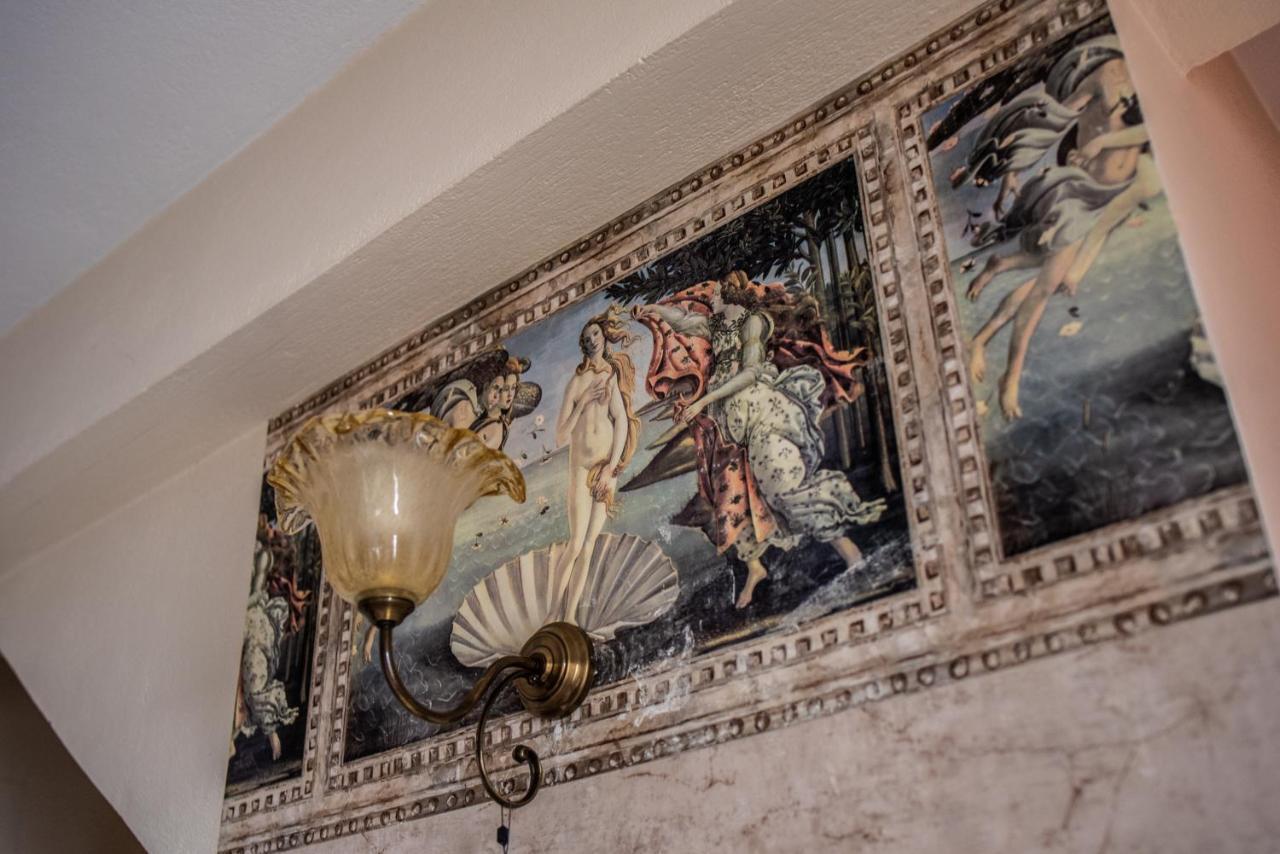 Filoxenia Hotel Koutsodímos エクステリア 写真